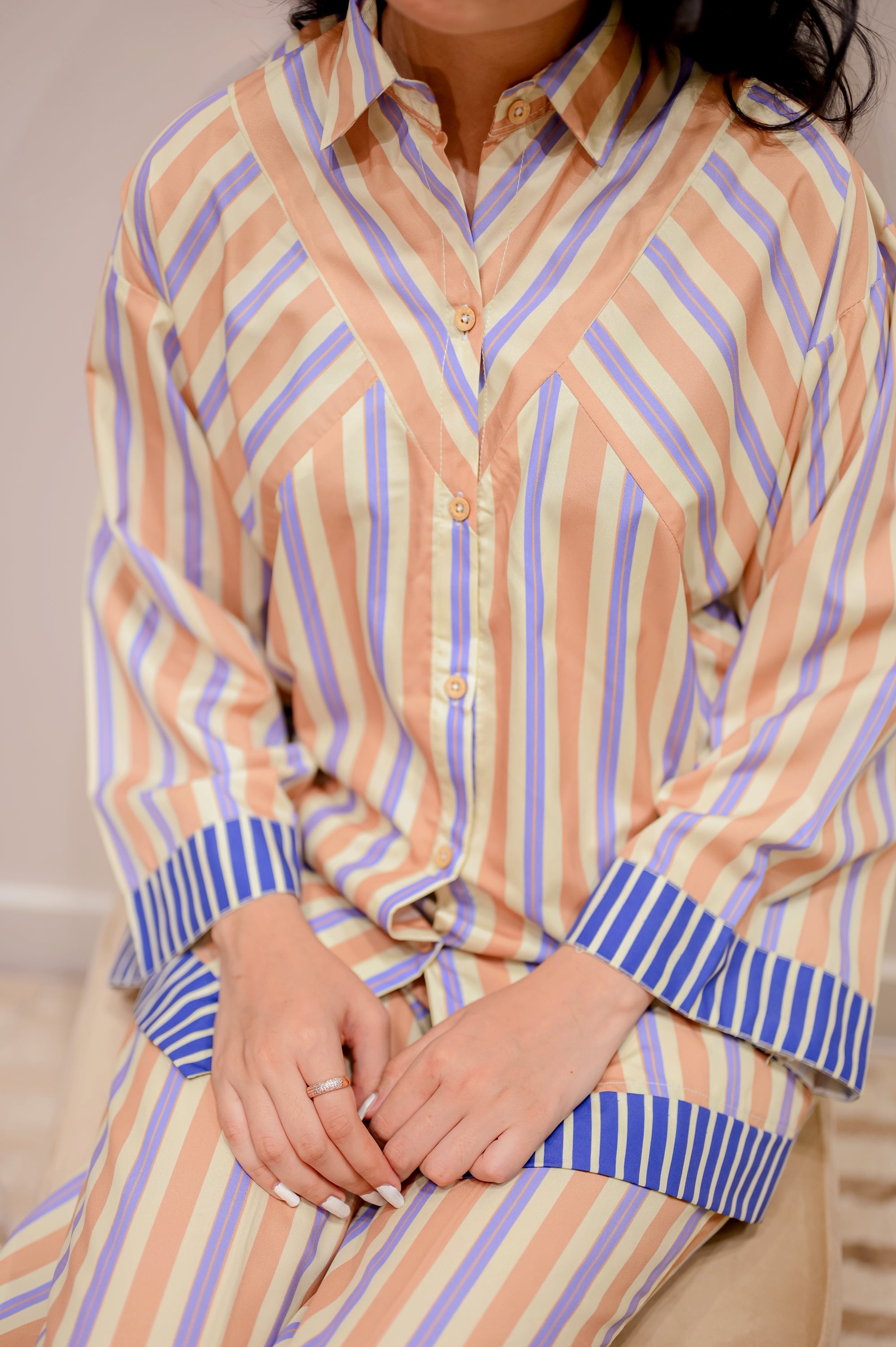 Essential striped set