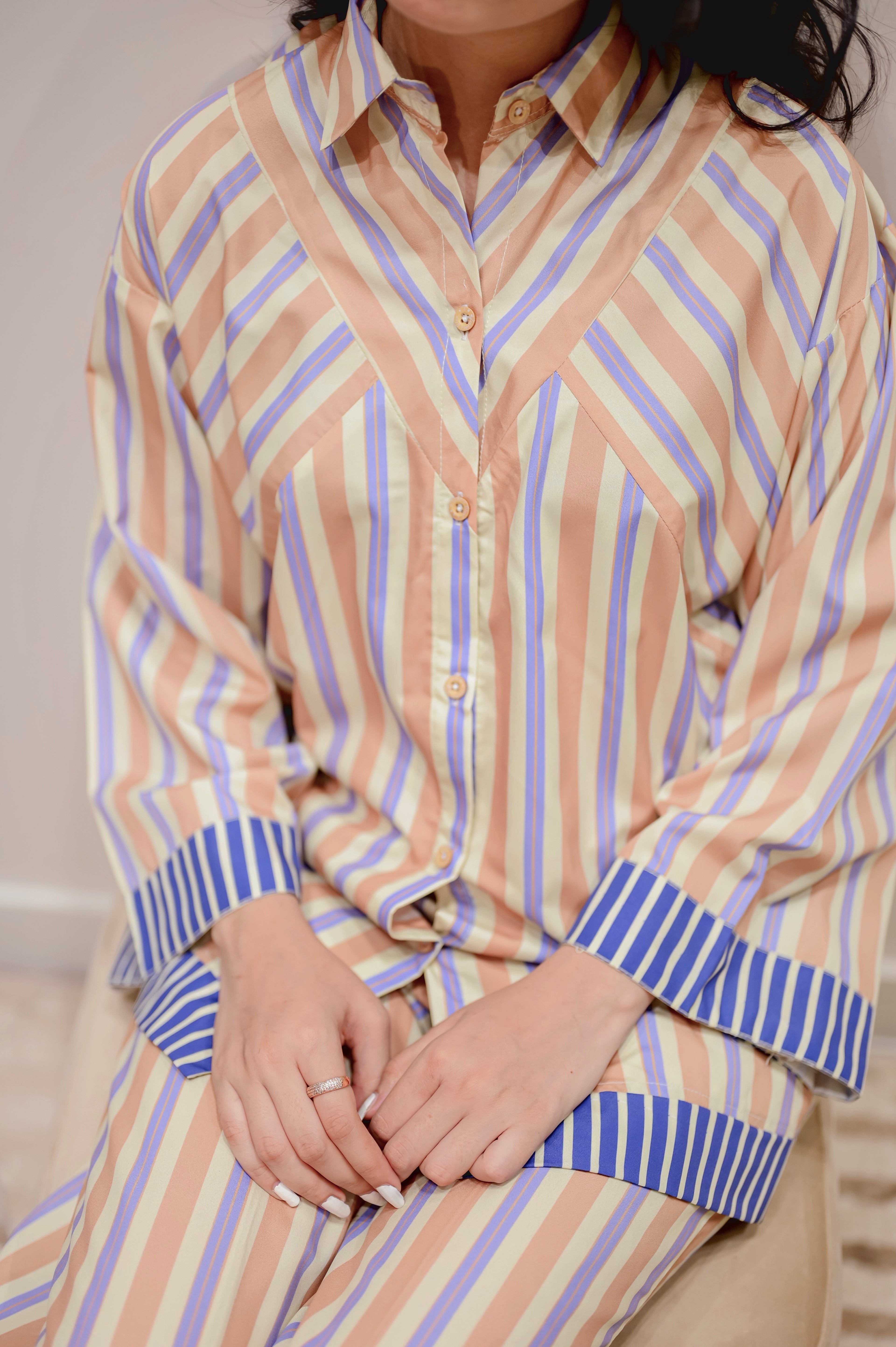 Essential striped set